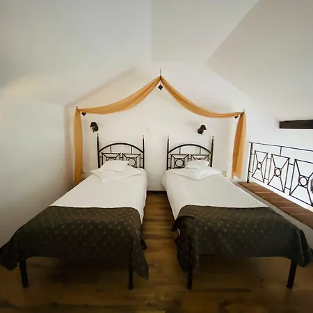 Hotel Hanul Fullton 3*